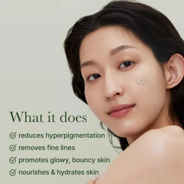 What Arencia claims the Holy Hyssop Serum does: reduces hyperpigmentation, removes fine lines, hydrates and adds glow