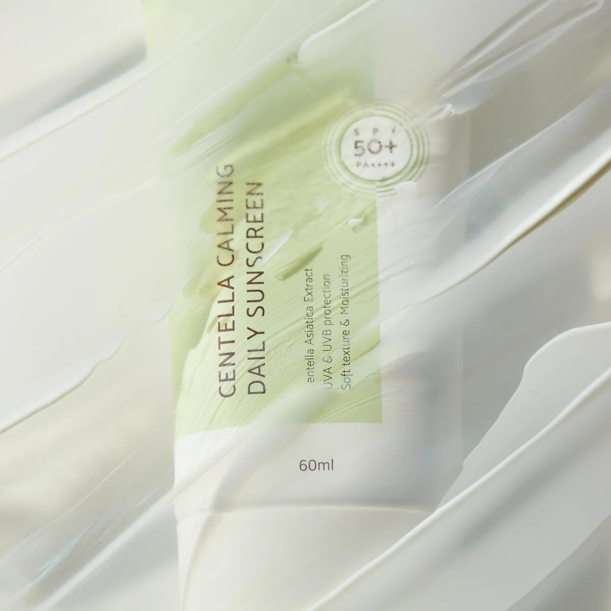 iUNIK Centella Calming Daily Sunscreen cream texture