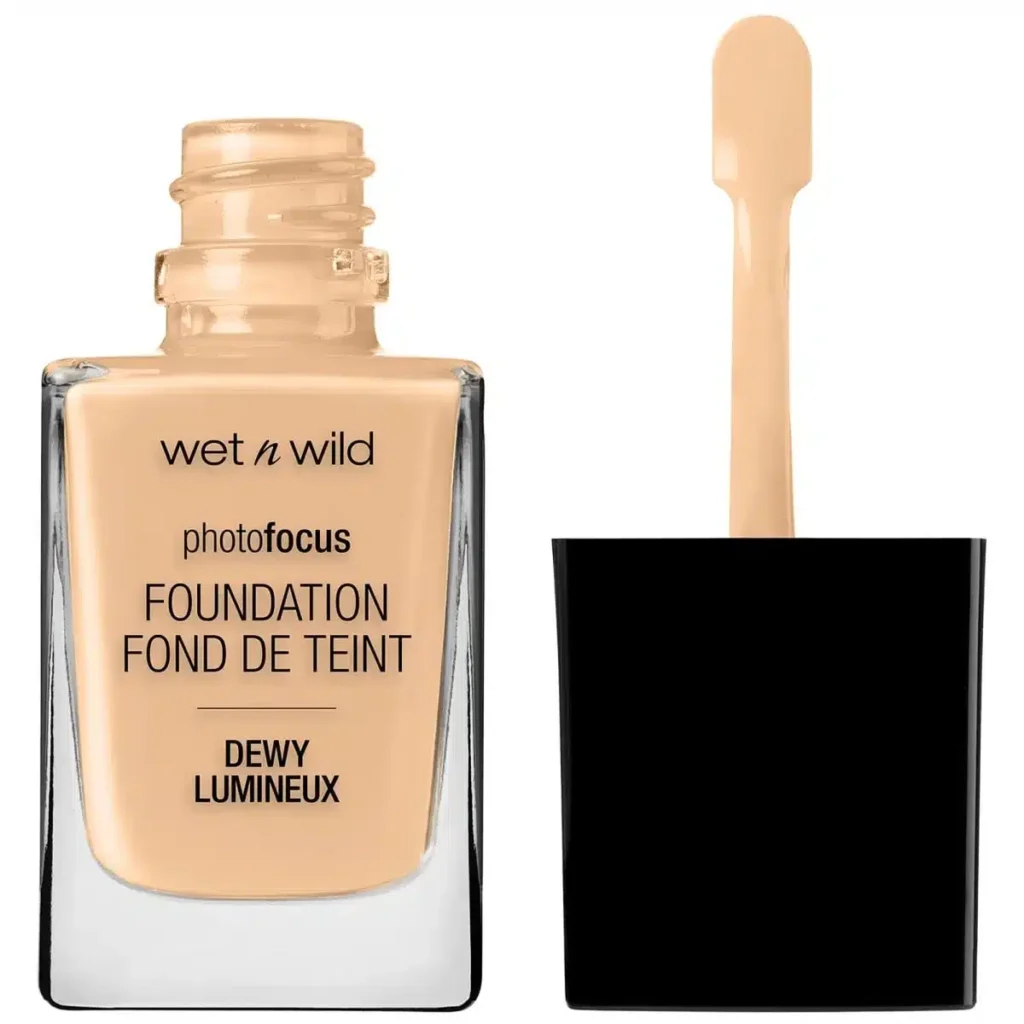 Wet N Wild Dewy Foundation – Soft Beige
