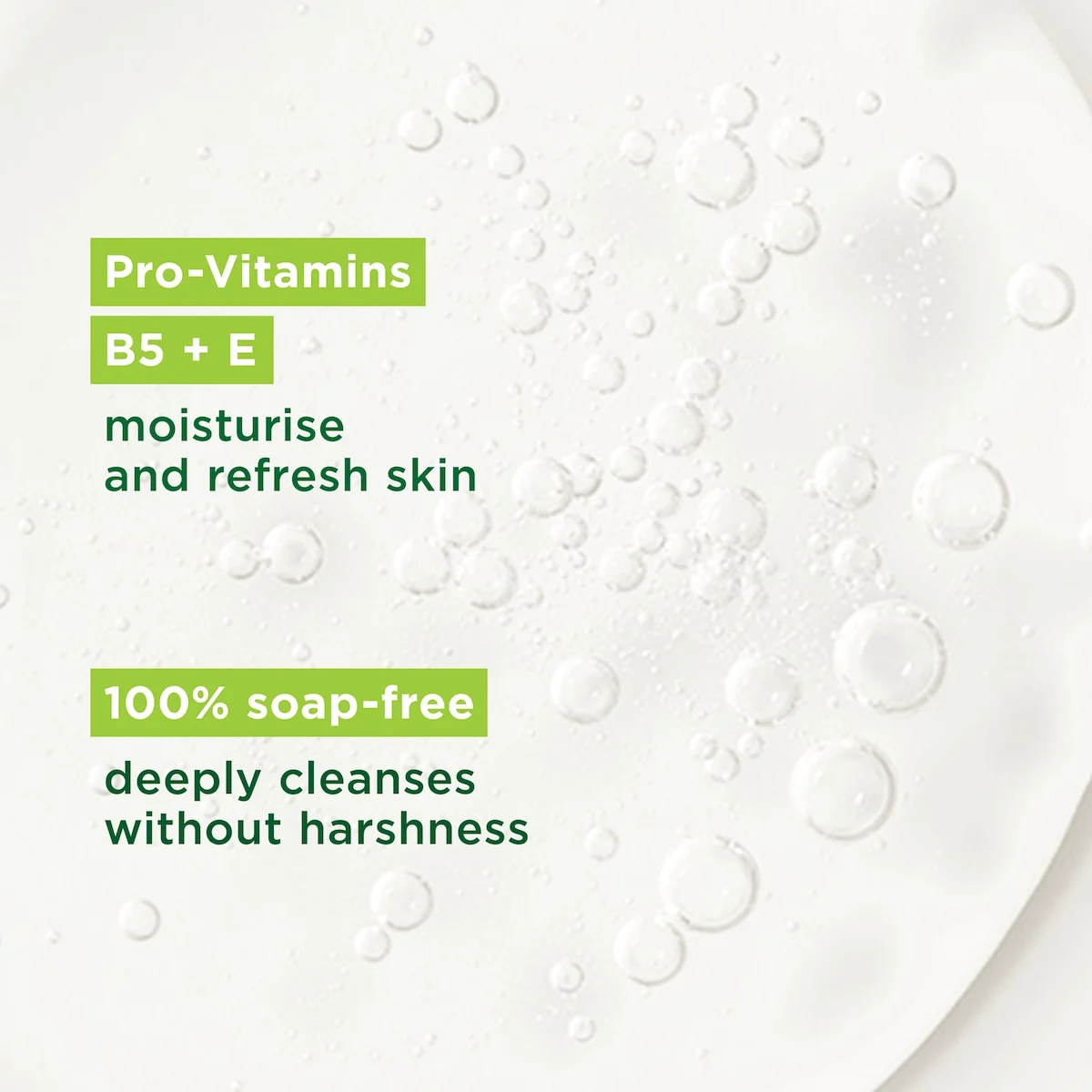 Simple Micellar Cleansing Water pro-vitamin B3 and C