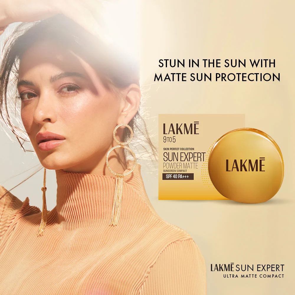 Lakme Sun Expert SPF 40 sunscreen compact