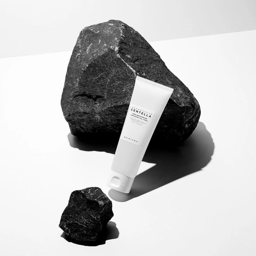 SKIN1004 Tone Brightening Cleansing Gel Foam photo 4